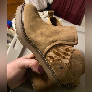 Torrid Faux Suede Heeled Boots EUC TAN 9WW